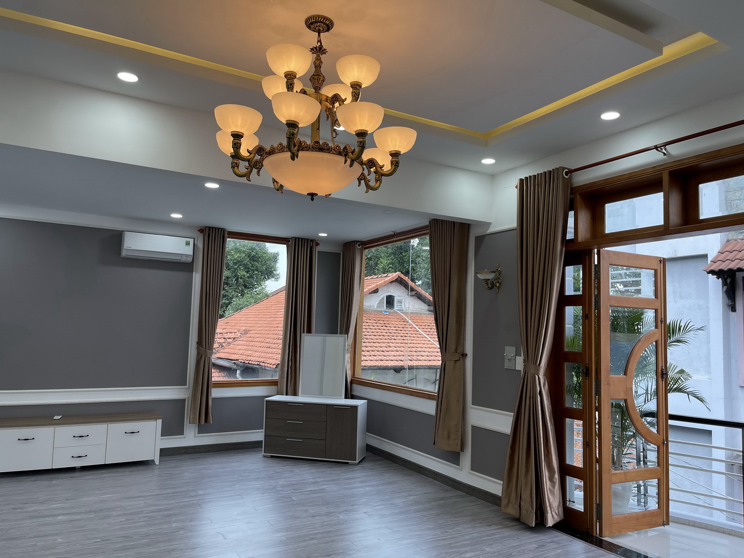 Siêu phẩm Biệt thự 2 lầu kiến trúc Pháp tuyệt đẹp khu cao cấp Pasteur